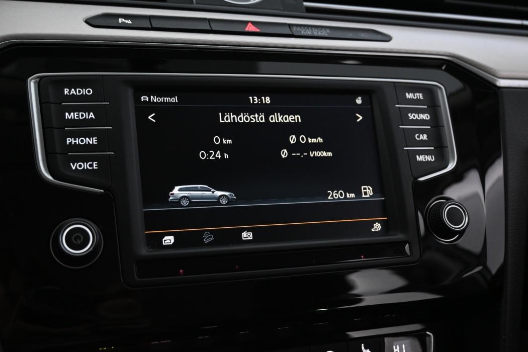 VOLKSWAGEN Passat 2016