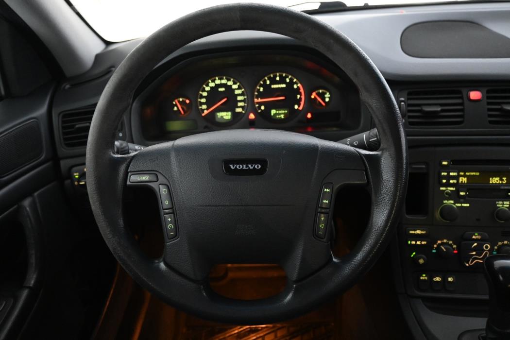 VOLVO S80 2002