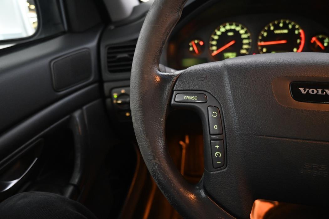 VOLVO S80 2002
