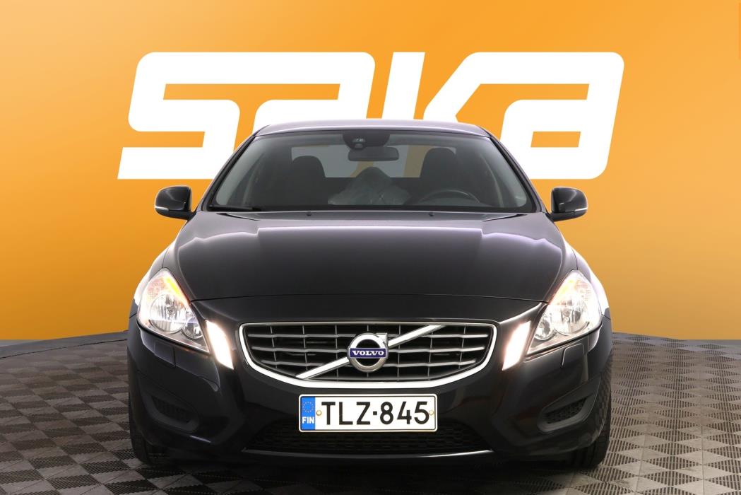 VOLVO S60 2011