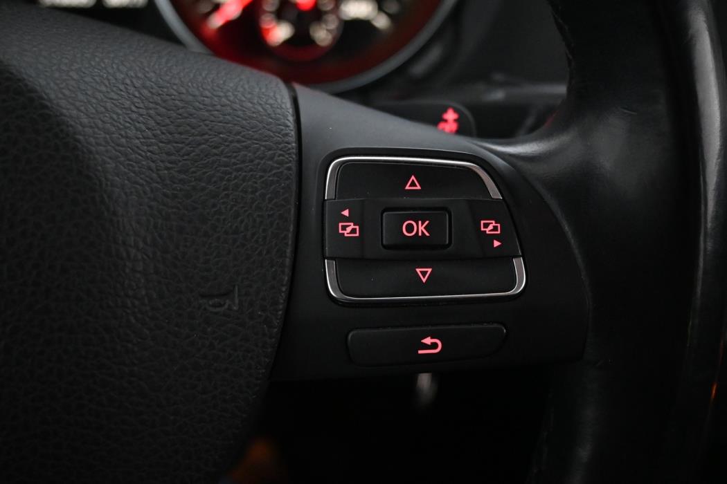 VOLKSWAGEN Golf 2010