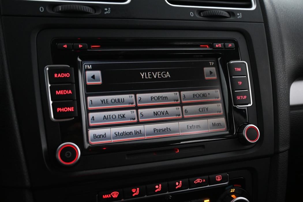 VOLKSWAGEN Golf 2010