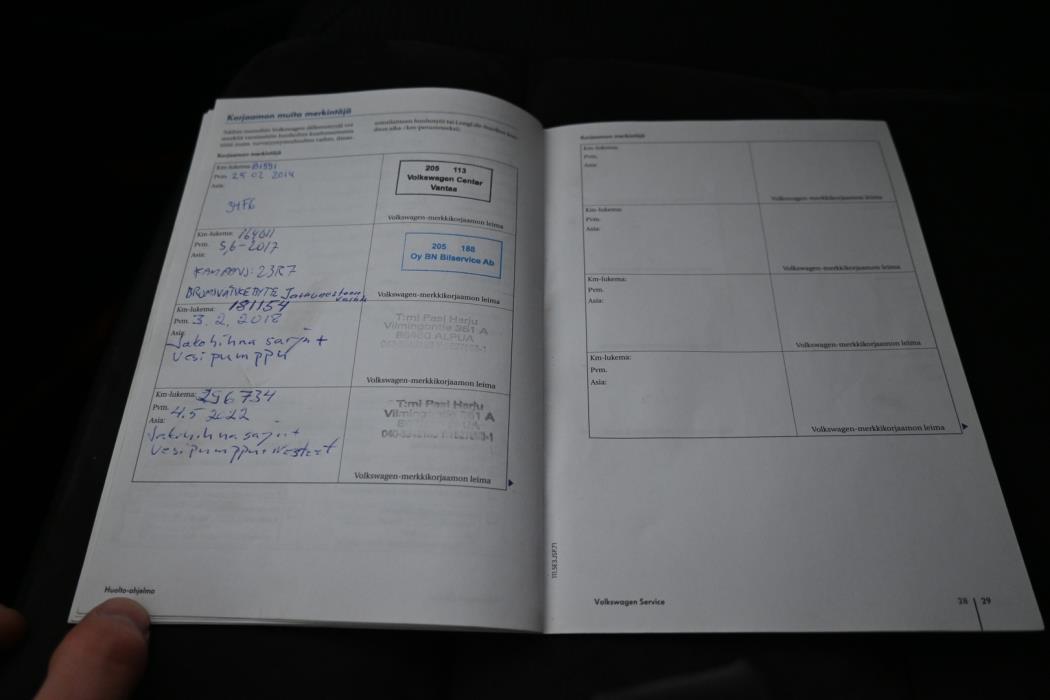 VOLKSWAGEN Golf 2010