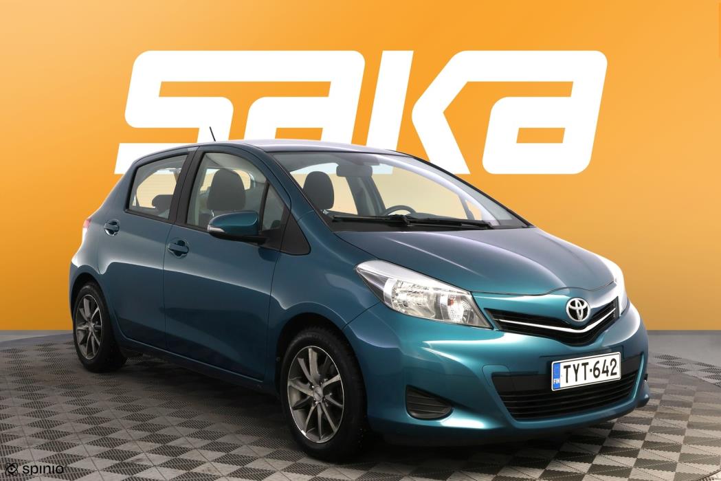 TOYOTA Yaris 2012