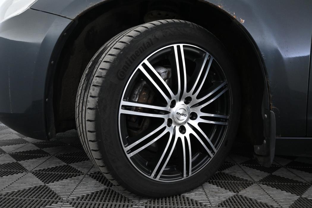 VOLVO V60 2011