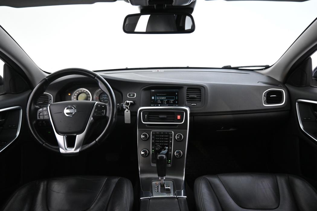 VOLVO V60 2011