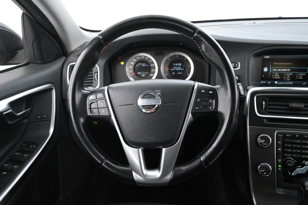 VOLVO V60 2011