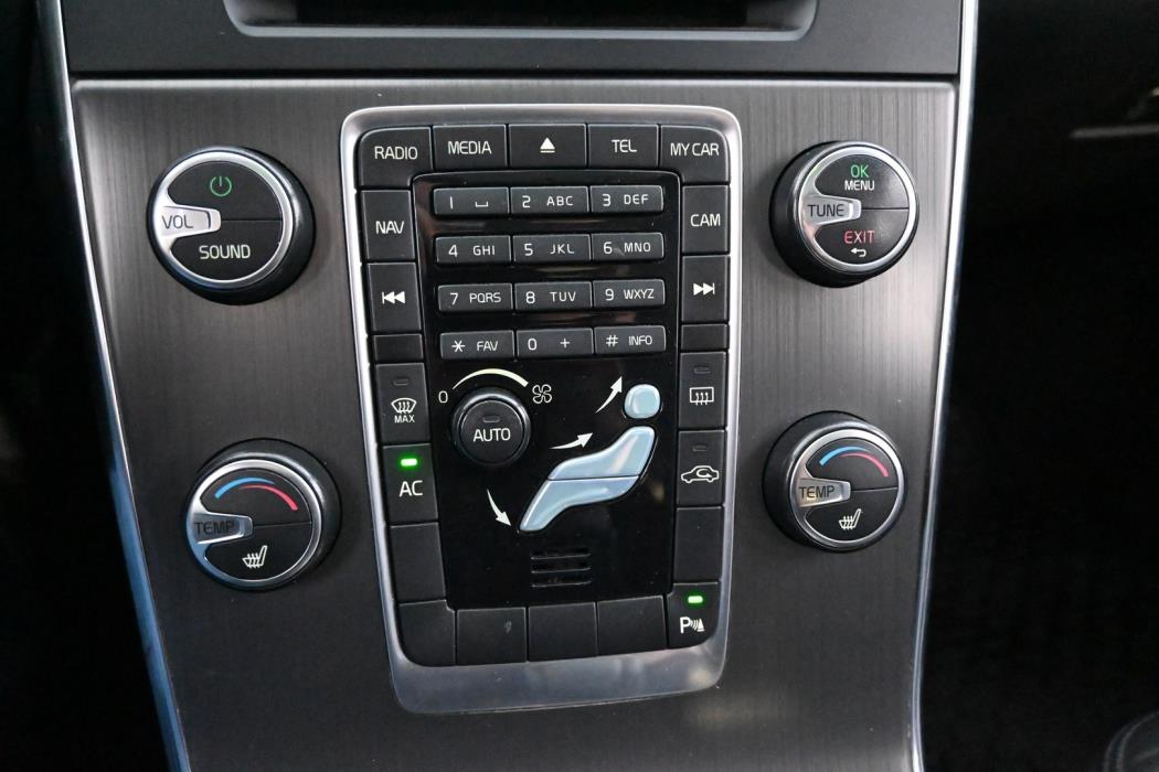 VOLVO V60 2011