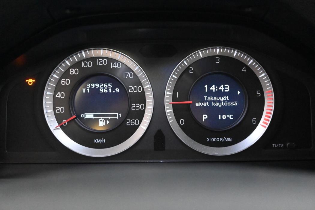 VOLVO V60 2011