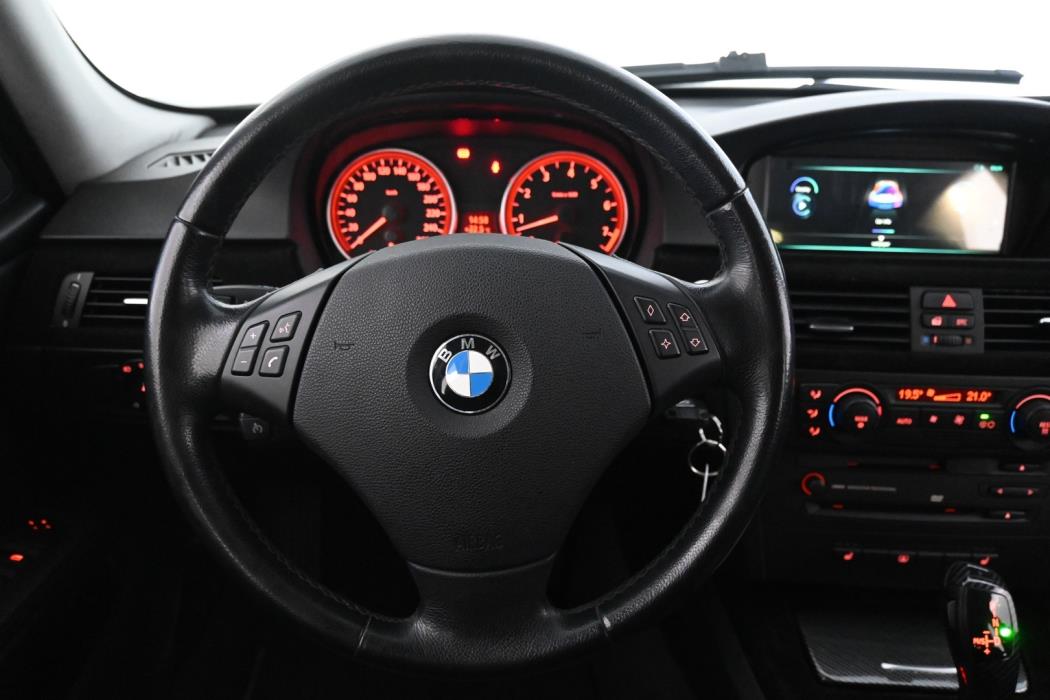 BMW 330 2007