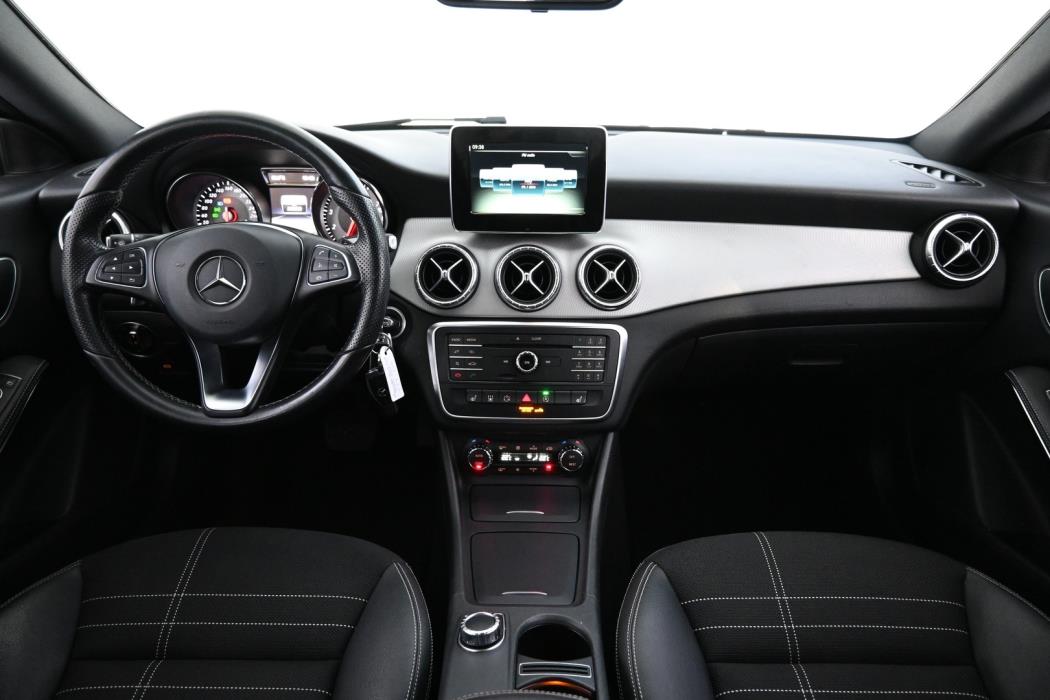 MERCEDES-BENZ CLA 2015