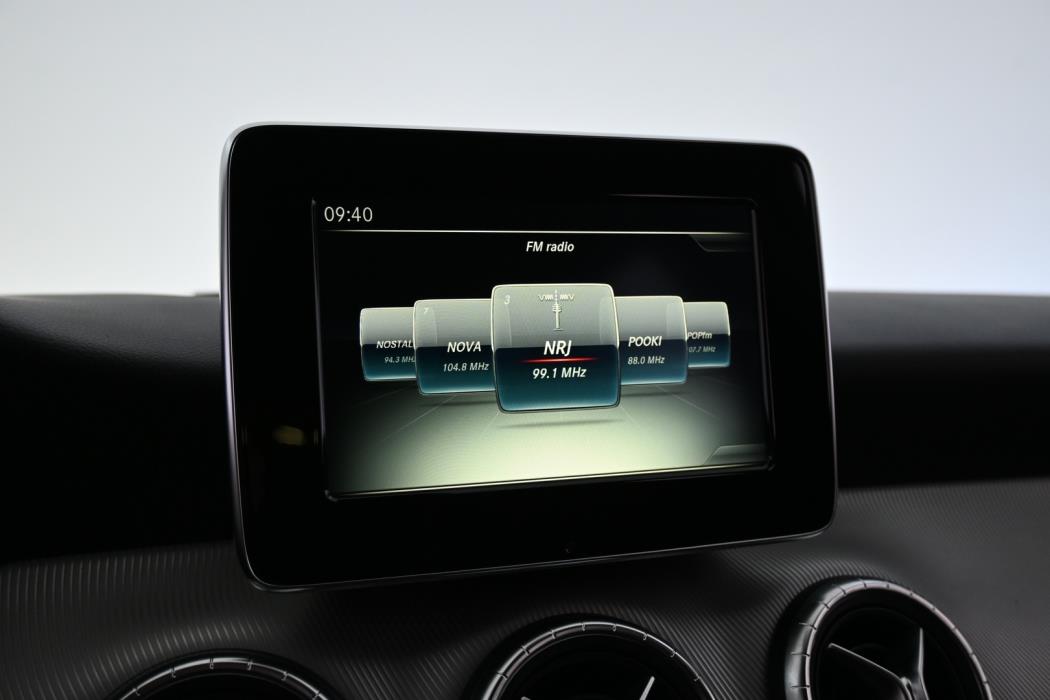 MERCEDES-BENZ CLA 2015