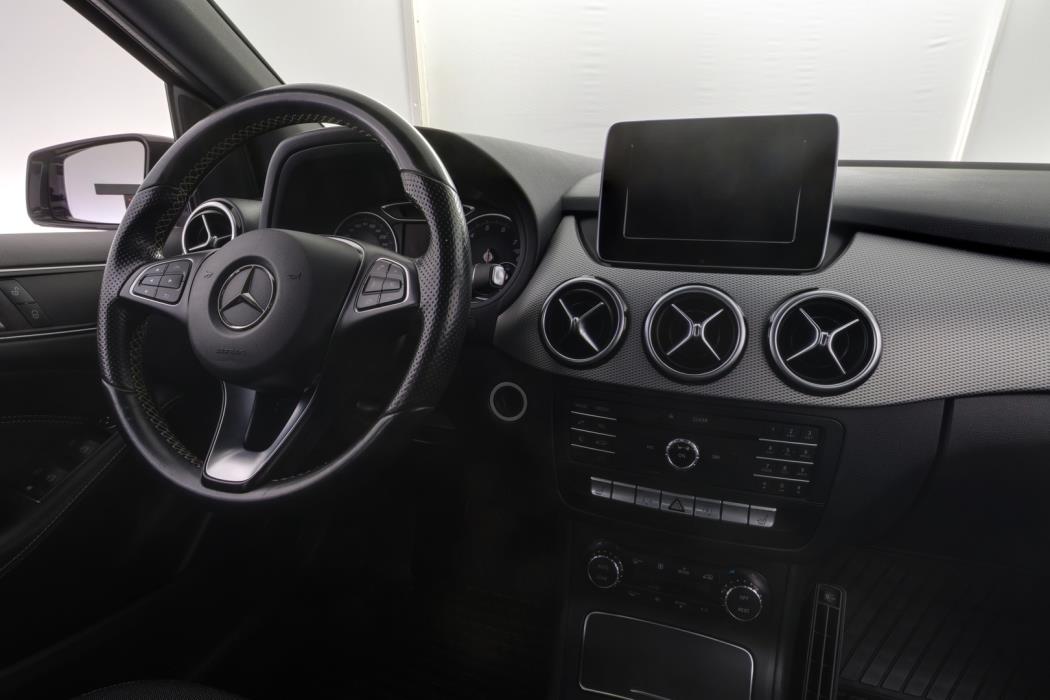 MERCEDES-BENZ B 2016
