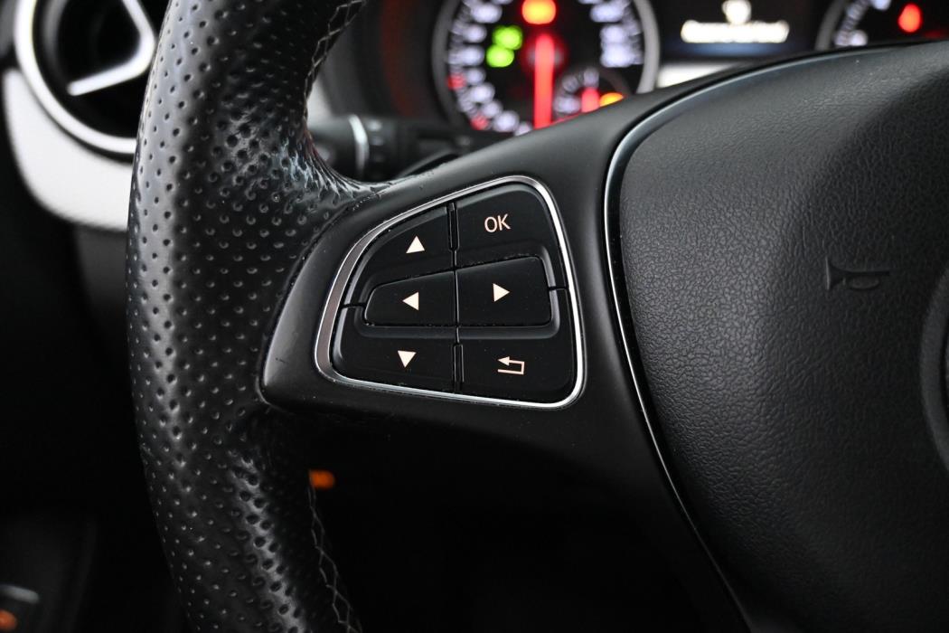 MERCEDES-BENZ B 2016