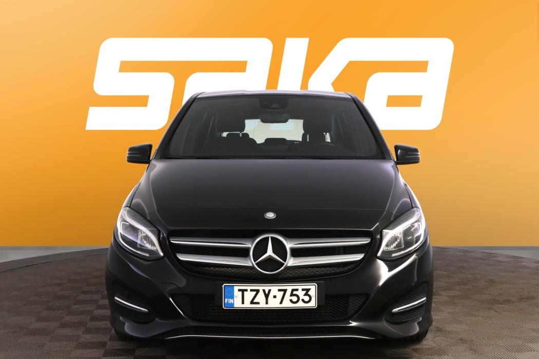 MERCEDES-BENZ B 2016
