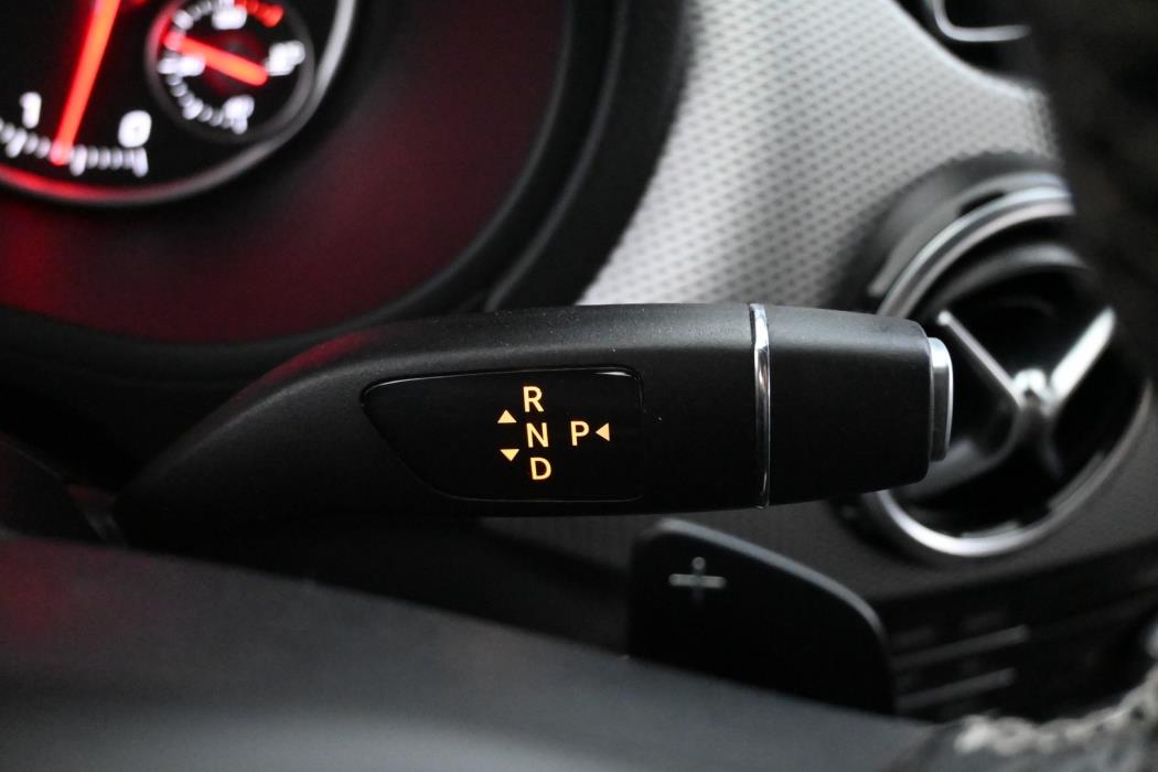 MERCEDES-BENZ B 2016