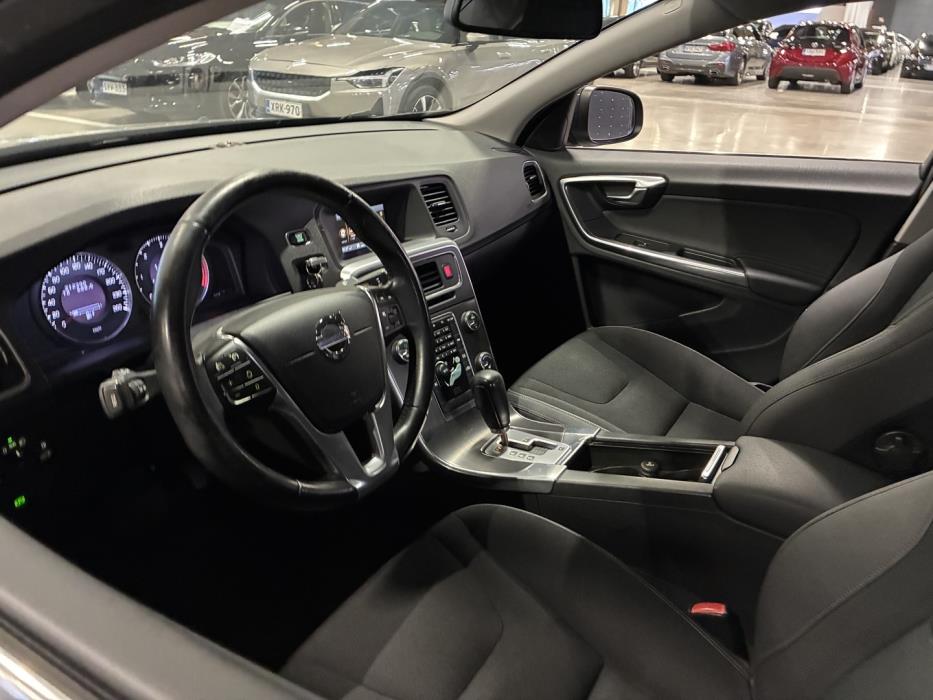 VOLVO S60 2011