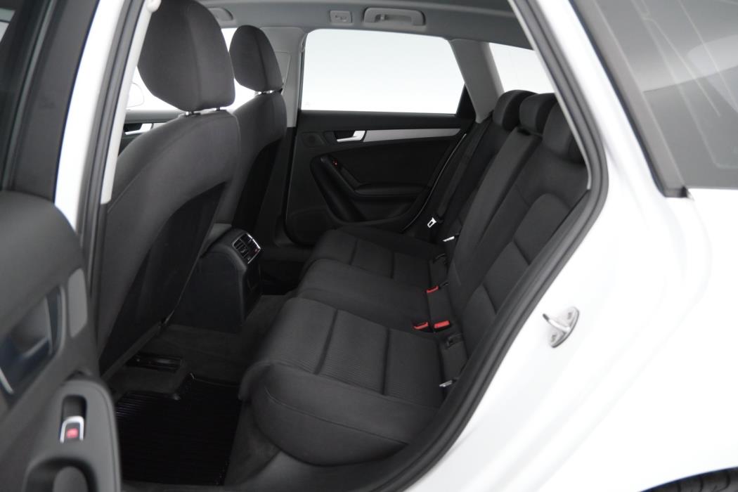 AUDI A4 2015