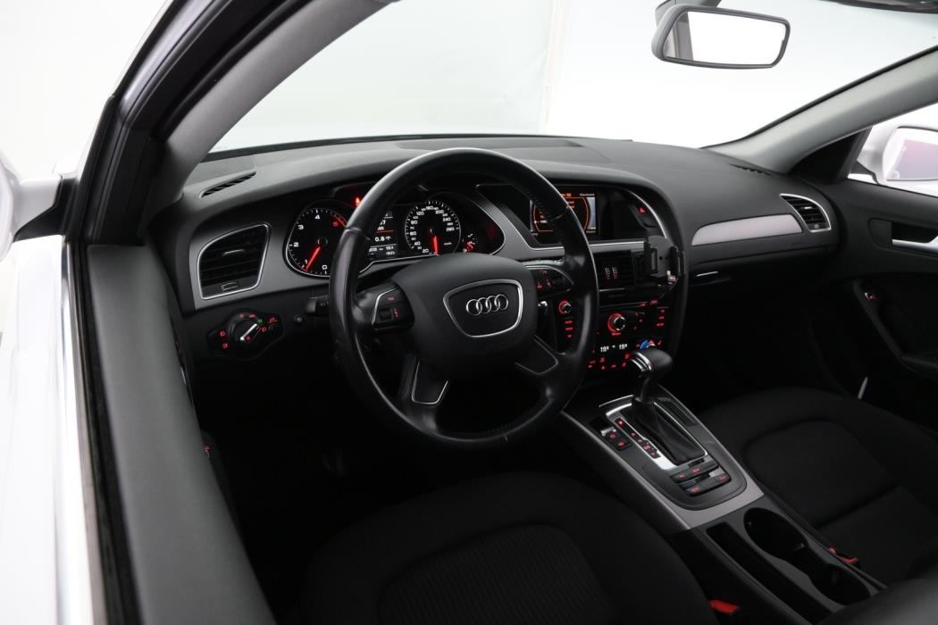 AUDI A4 2015