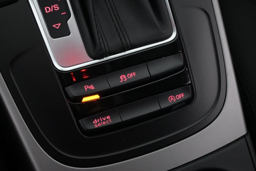 AUDI A4 2015