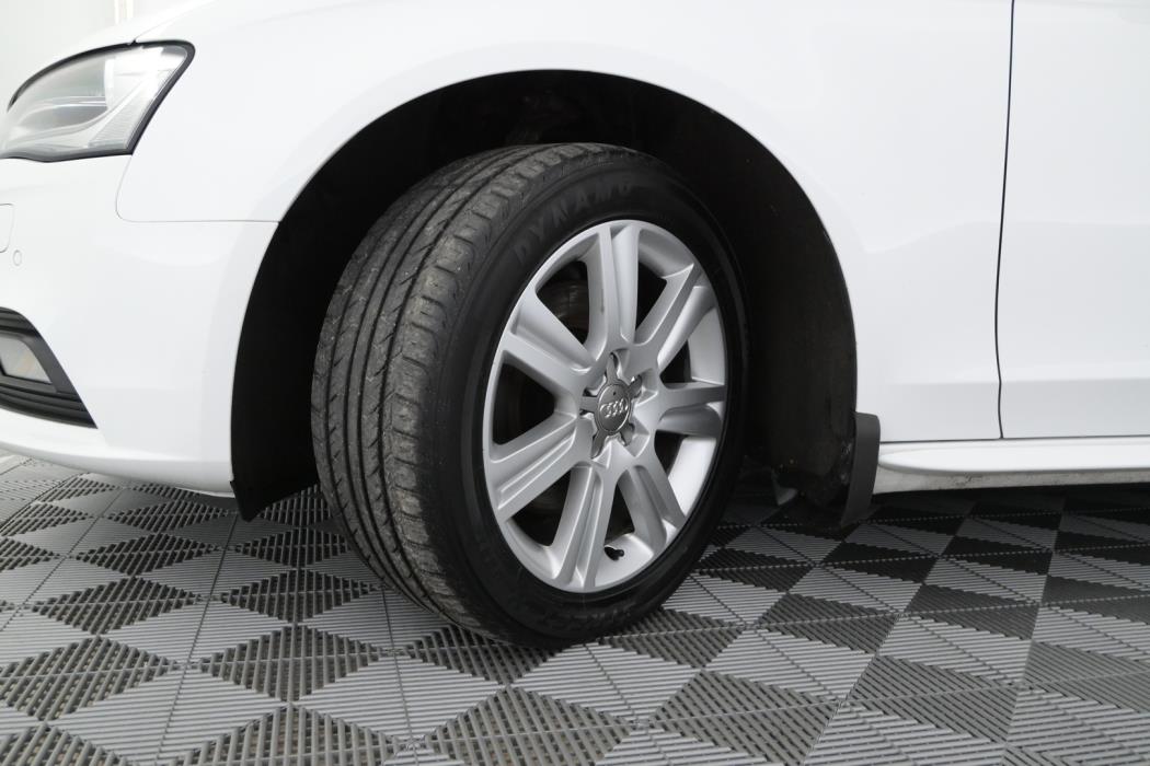 AUDI A4 2015
