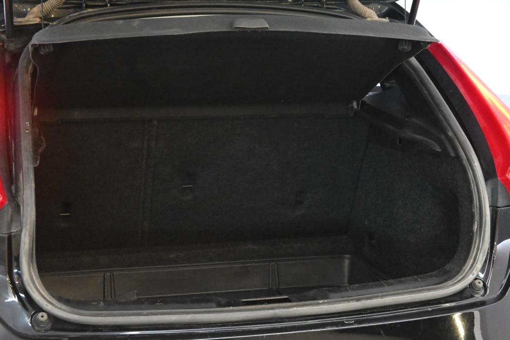 VOLVO V40 2014
