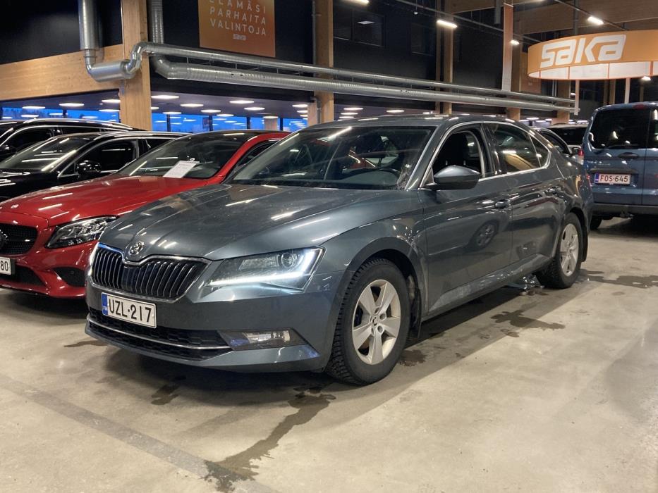 SKODA Superb 2016