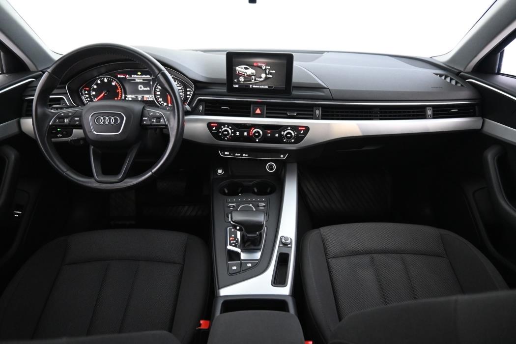 AUDI A4 2018