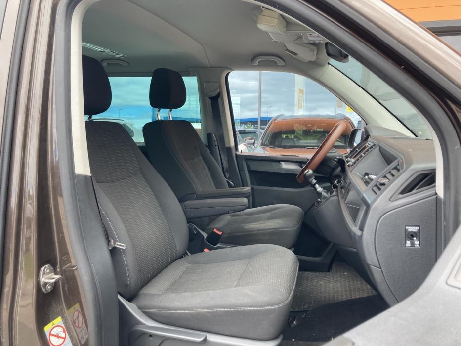 VOLKSWAGEN Caravelle 2017