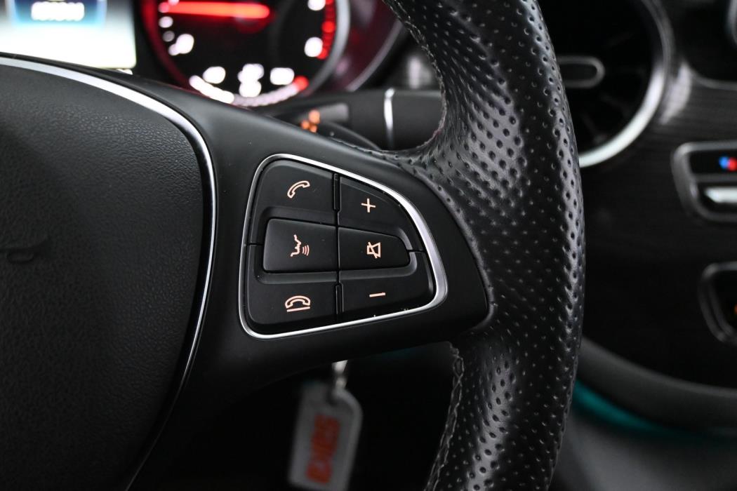 MERCEDES-BENZ V 2019