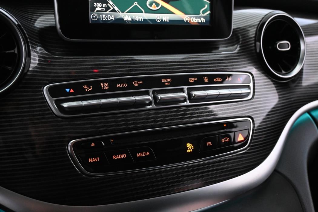 MERCEDES-BENZ V 2019