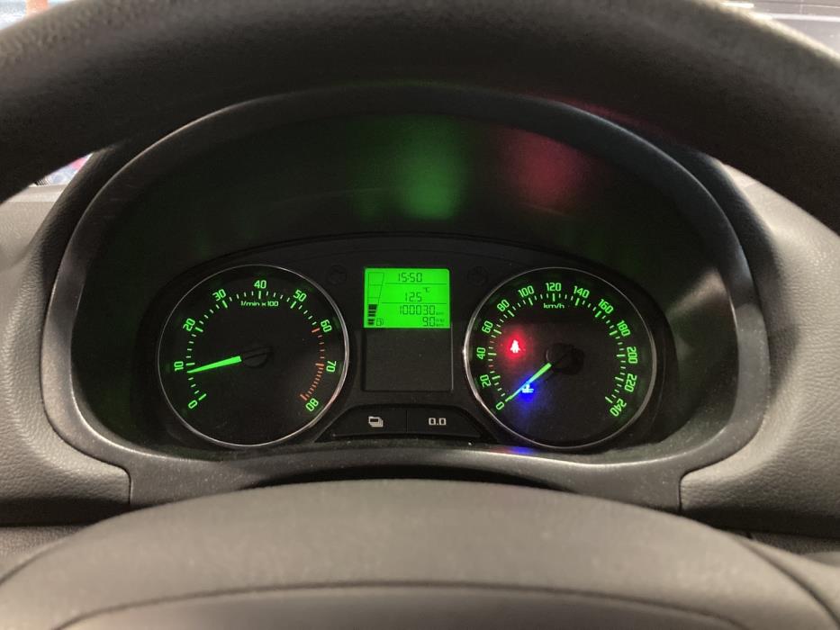 SKODA Fabia 2012