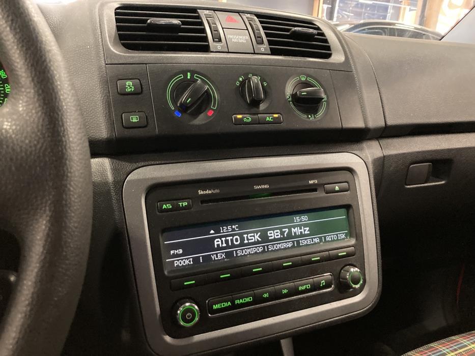 SKODA Fabia 2012