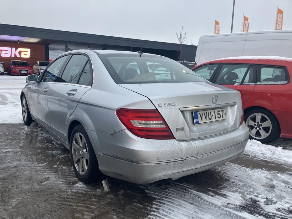 MERCEDES-BENZ C 2011