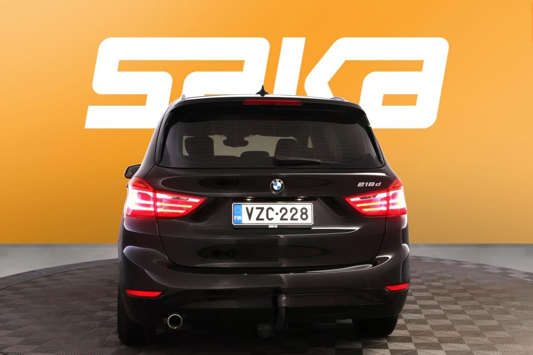 BMW 218 2016