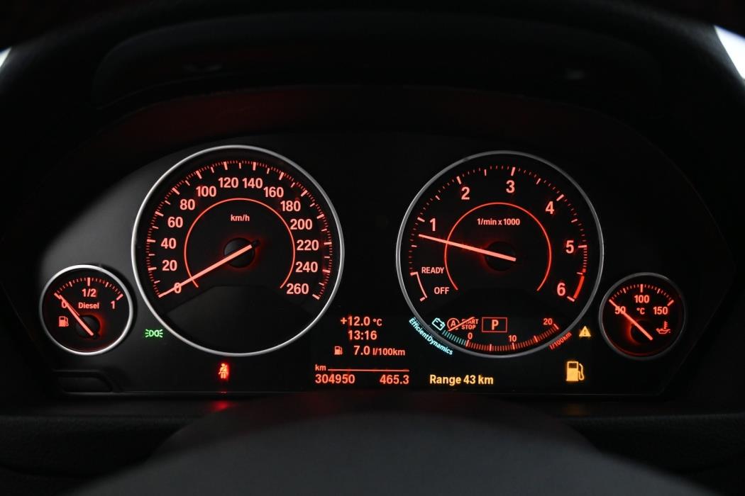 BMW 330 2014