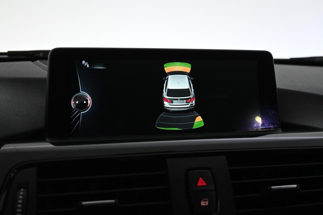 BMW 330 2014