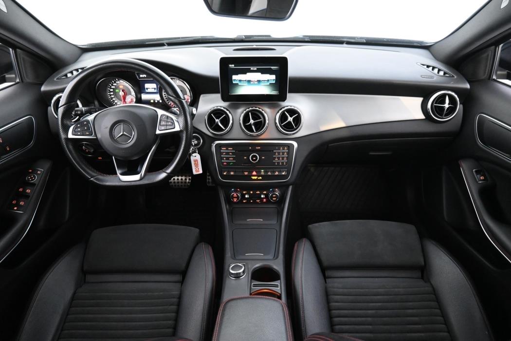 MERCEDES-BENZ GLA 2016