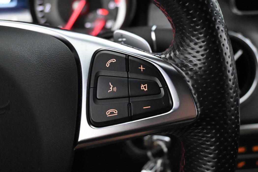 MERCEDES-BENZ GLA 2016