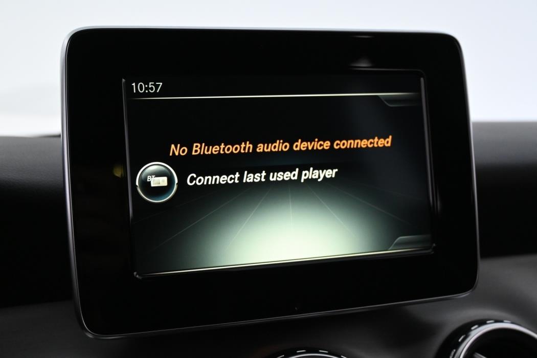 MERCEDES-BENZ GLA 2016