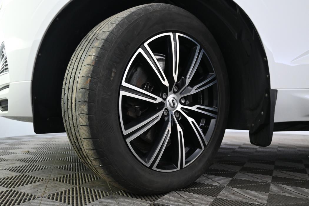 VOLVO XC60 2019