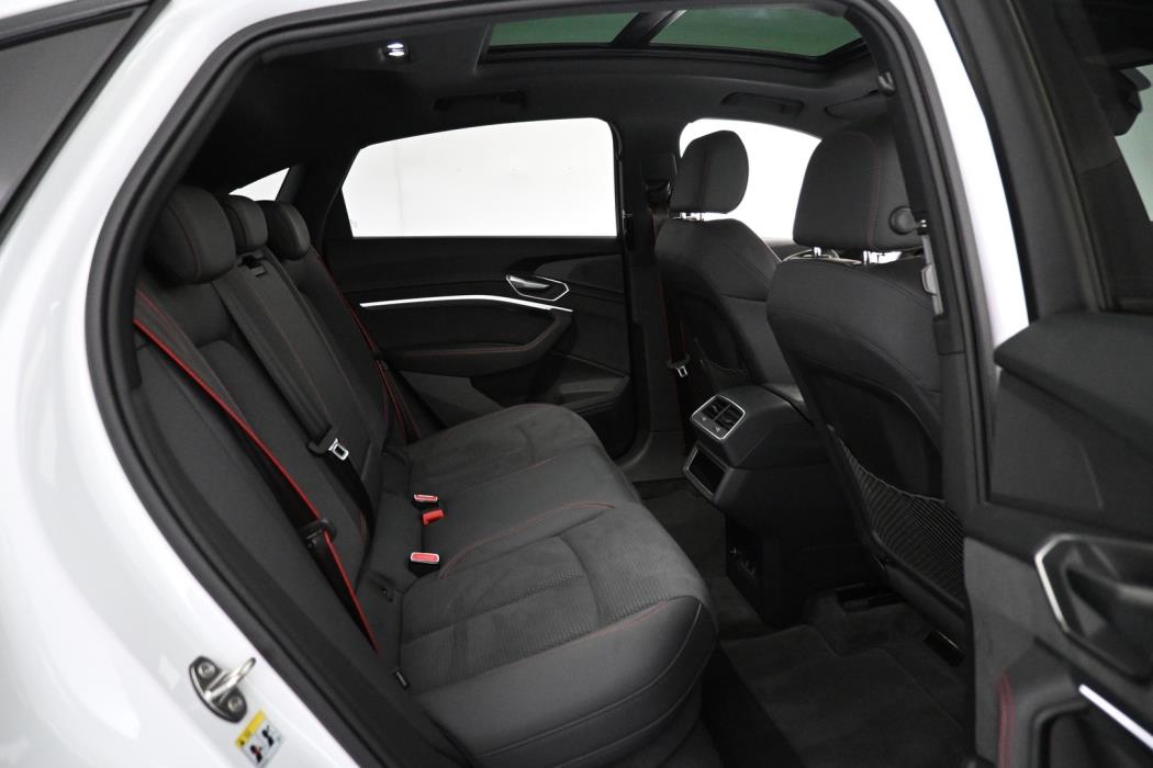 AUDI Q8 e-tron 2024
