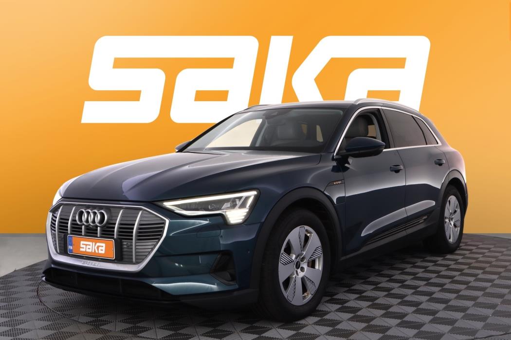 AUDI e-tron 2023