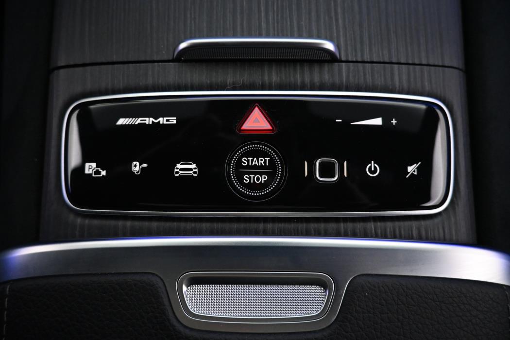 MERCEDES-BENZ EQE 2023