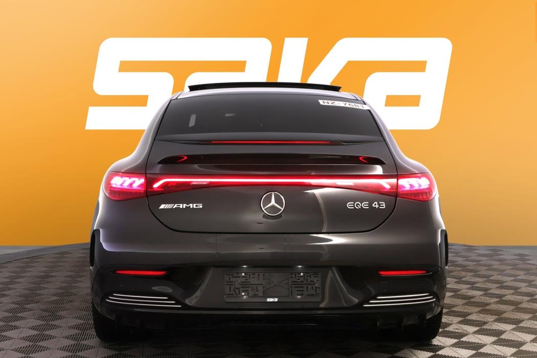 MERCEDES-BENZ EQE 2023