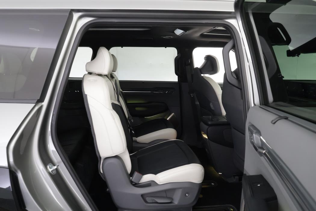 KIA EV9 2024