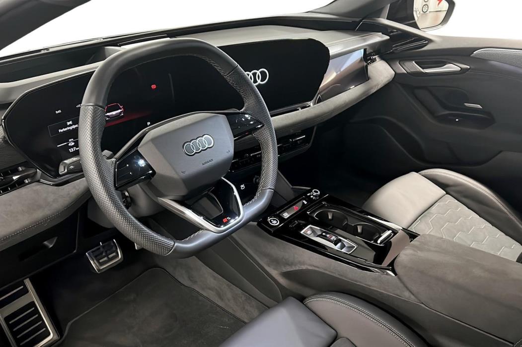 AUDI A6 e-tron 2025