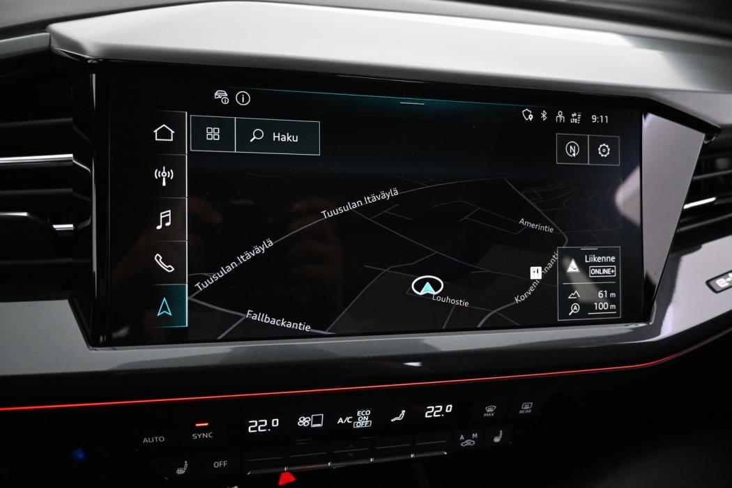 AUDI Q4 e-tron 2024