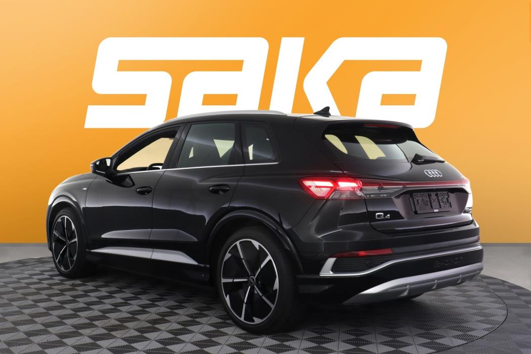 AUDI Q4 e-tron 2024