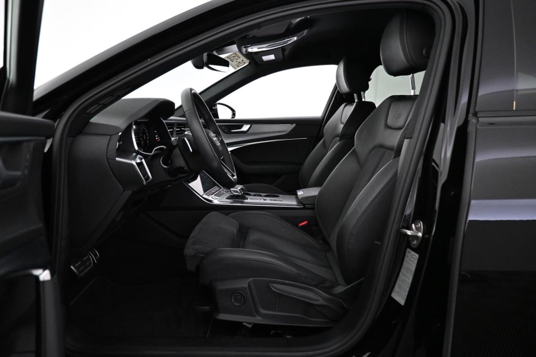 AUDI A6 2024